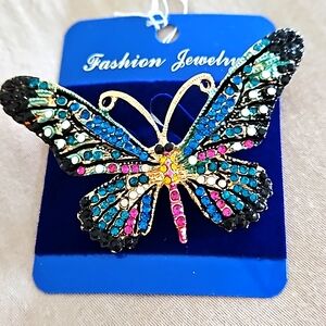 Butterfly 🦋 rhinestones brooch
